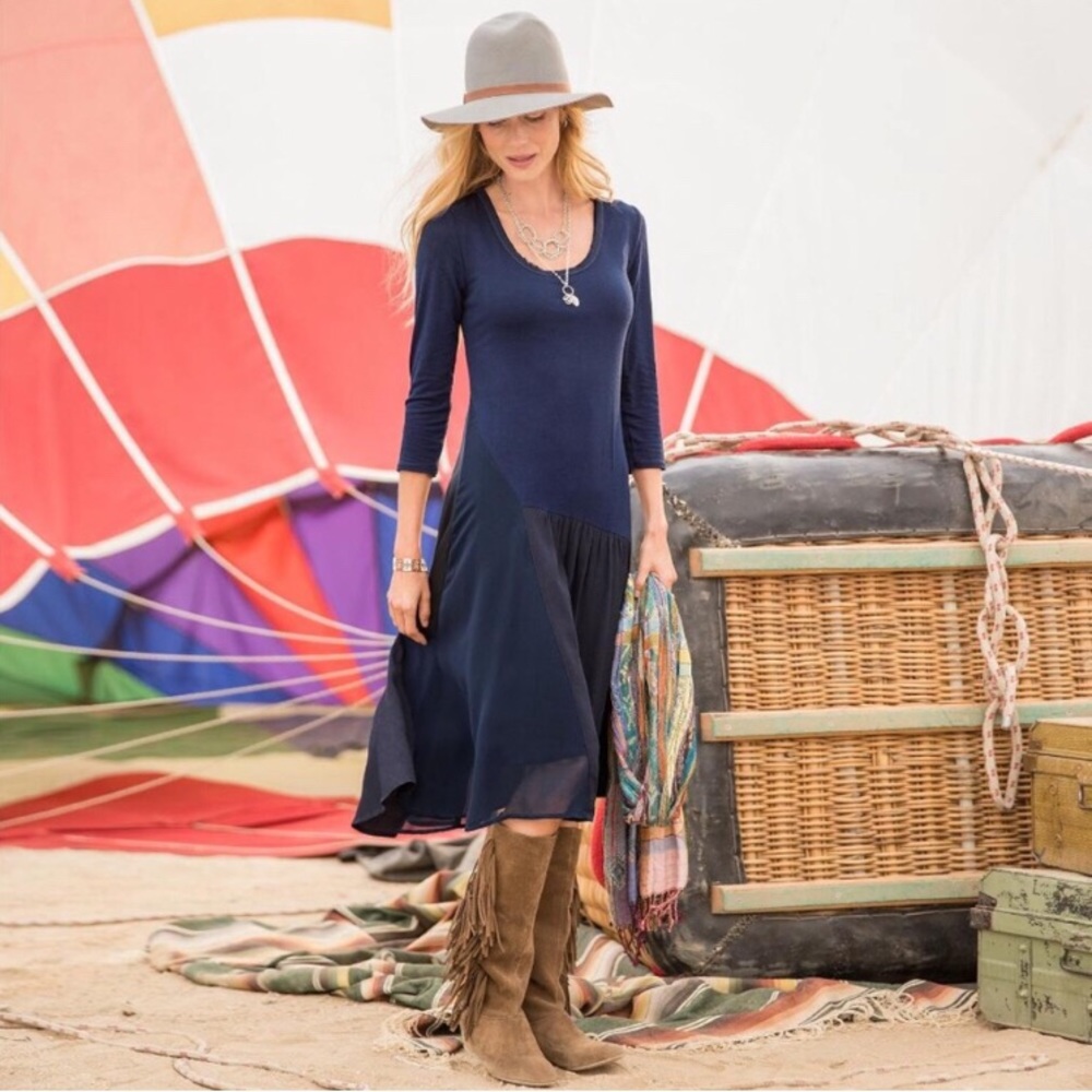 SUNDANCE: NWOT Navy Jersey Knit/Chiffon Blend Dress